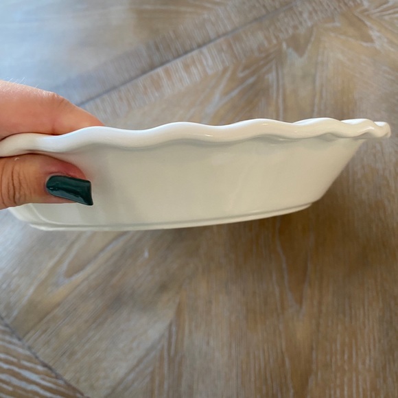 Rae Dunn “PUMPKIN” pie 9” baking dish - Picture 3 of 4